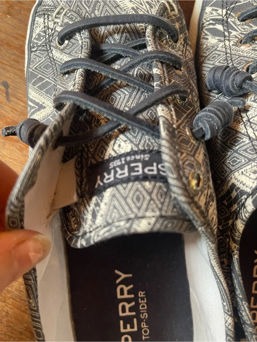 Sperry casual low